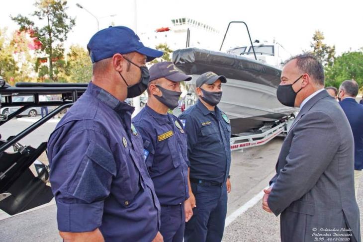 &Iota;&omega;ά&nu;&nu;&eta;&sigmaf; &Pi;&alpha;&pi;&pi;ά&sigmaf;: &Eta; &theta;ά&lambda;&alpha;&sigma;&sigma;&alpha; έ&chi;&epsilon;&iota; &sigma;ύ&nu;&omicron;&rho;&alpha; &kappa;&alpha;&iota; &tau;&alpha; &pi;&rho;&omicron;&alpha;&sigma;&pi;ί&zeta;&epsilon;&iota; &epsilon;&pi;ά&xi;&iota;&alpha; &tau;&omicron; &epsilon;&lambda;&lambda;&eta;&nu;&iota;&kappa;ό &Lambda;&iota;&mu;&epsilon;&nu;&iota;&kappa;ό &Sigma;ώ&mu;&alpha;.