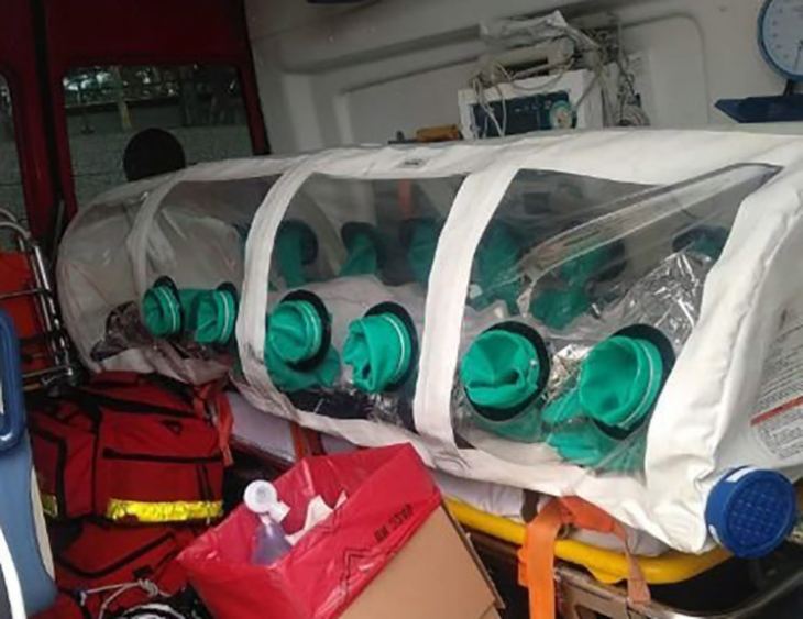 &Omicron;&iota; &delta;&iota;&alpha;&sigma;ώ&sigma;&tau;&epsilon;&sigmaf; &tau;&omicron;&upsilon; &Epsilon;&Kappa;&Alpha;&Beta; &pi;&omicron;&upsilon; &pi;&alpha;&lambda;&epsilon;ύ&omicron;&upsilon;&nu; &mu;&epsilon; &mu;ί&alpha; &kappa;ά&psi;&omicron;&upsilon;&lambda;&alpha; &alpha;&pi;ό &tau;&omicron;&upsilon;&sigmaf; &Omicron;&lambda;&upsilon;&mu;&pi;&iota;&alpha;&kappa;&omicron;ύ&sigmaf; &tau;&omicron;&upsilon; 2004 &kappa;&alpha;&iota; &eta; &mu;&epsilon;&gamma;ά&lambda;&eta; &chi;&omicron;&rho;&eta;&gamma;ί&alpha; &tau;&eta;&sigmaf; &Pi;&epsilon;&rho;&iota;&phi;έ&rho;&epsilon;&iota;&alpha;&sigmaf; &Nu;&omicron;&tau;ί&omicron;&upsilon; &Alpha;&iota;&gamma;&alpha;ί&omicron;&upsilon;