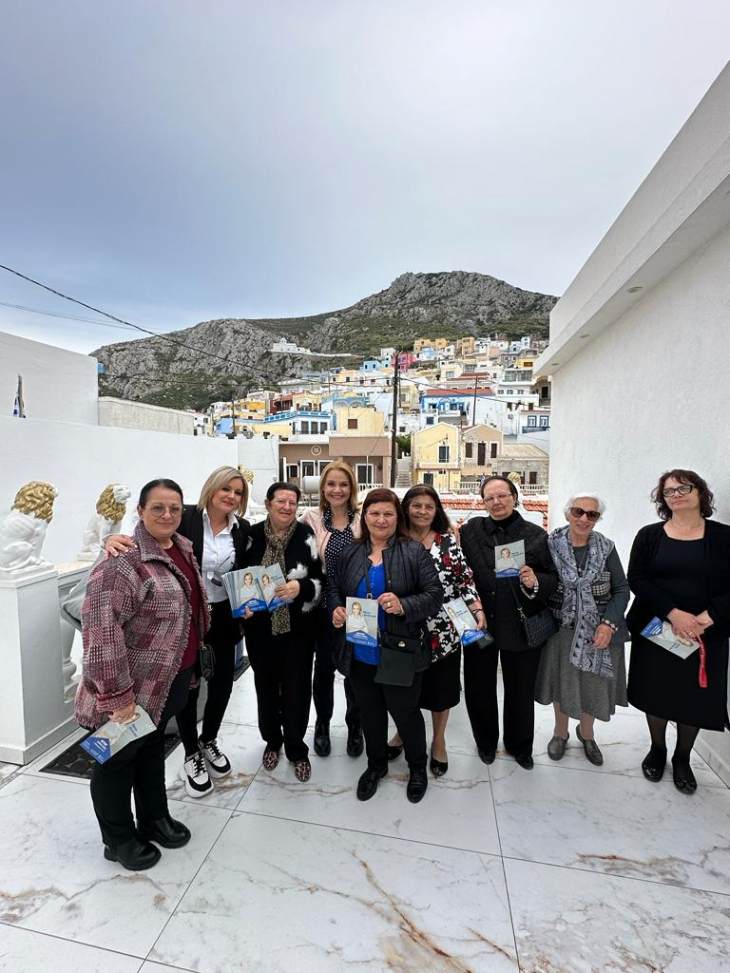 &Mu;ί&kappa;&alpha; &Iota;&alpha;&tau;&rho;ί&delta;&eta; &alpha;&pi;ό &tau;&eta;&nu; &Kappa;ά&rho;&pi;&alpha;&theta;&omicron;: &laquo;&Eta; ύ&psi;&iota;&sigma;&tau;&eta; &sigma;&tau;&iota;&gamma;&mu;ή &tau;&eta;&sigmaf; &Delta;&eta;&mu;&omicron;&kappa;&rho;&alpha;&tau;ί&alpha;&sigmaf;, &theta;&alpha; &alpha;&nu;&alpha;&delta;&epsilon;ί&xi;&epsilon;&iota; &nu;&iota;&kappa;ή&tau;&rho;&iota;&alpha; &tau;&eta; &Nu;έ&alpha; &Delta;&eta;&mu;&omicron;&kappa;&rho;&alpha;&tau;ί&alpha; &amp; &tau;&omicron;&nu; &Kappa;&upsilon;&rho;&iota;ά&kappa;&omicron; &Mu;&eta;&tau;&sigma;&omicron;&tau;ά&kappa;&eta;&raquo;.