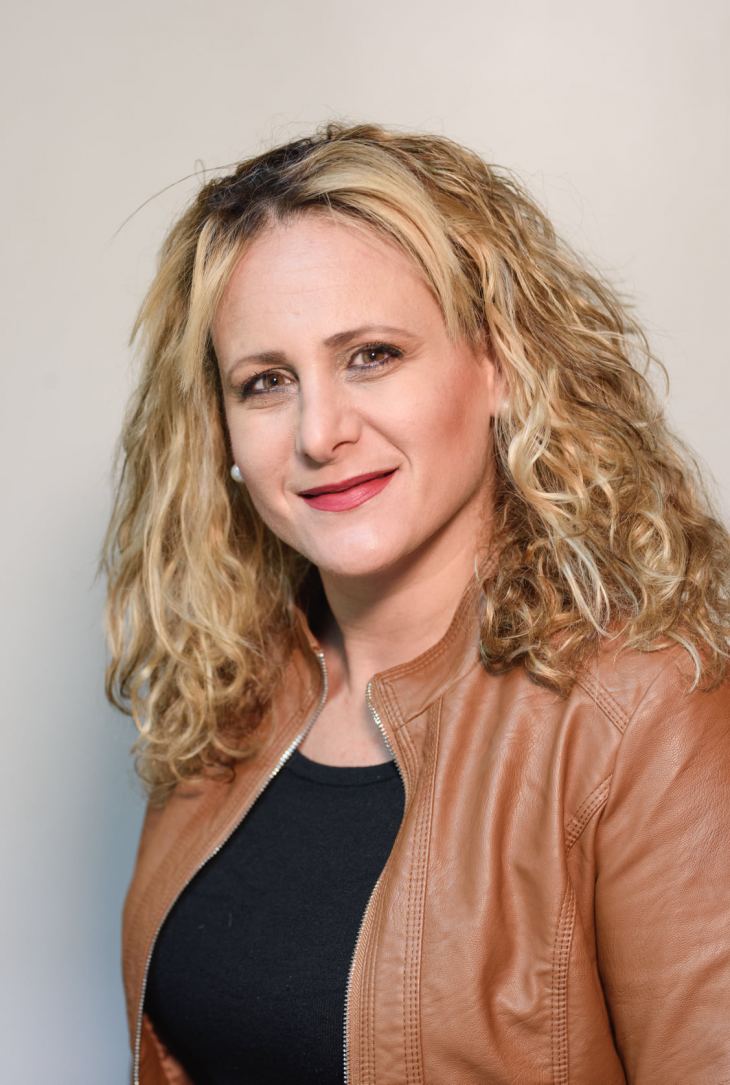 &Nu;έ&alpha; &alpha;&nu;&tau;&iota;&delta;ή&mu;&alpha;&rho;&chi;&omicron;&sigmaf; &sigma;&tau;&omicron; &delta;ή&mu;&omicron; &Kappa;&alpha;&lambda;&upsilon;&mu;&nu;ί&omega;&nu; &eta; &kappa;&upsilon;&rho;ί&alpha; &Rho;έ&nu;&alpha; &Mu;&alpha;&gamma;&kappa;ά&kappa;&eta;