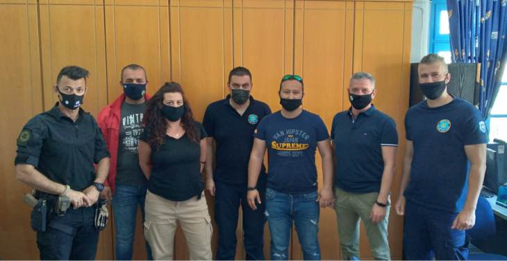 &Epsilon;&pi;ί&sigma;&kappa;&epsilon;&psi;&eta; &pi;&rho;&omicron;έ&delta;&rho;&omicron;&upsilon; &Pi;.&Omicron;.&Epsilon;.&Pi;.&Lambda;.&Sigma;. &sigma;&tau;&omicron; &Lambda;&iota;&mu;&epsilon;&nu;&alpha;&rho;&chi;&epsilon;ί&omicron; &Kappa;&alpha;&lambda;ύ&mu;&nu;&omicron;&upsilon;