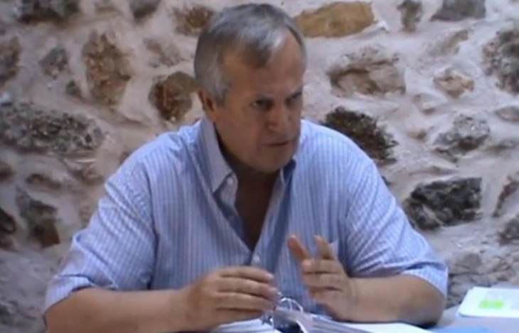 &Delta;&iota;&alpha;&kappa;&omicron;&mu;&iota;&chi;ά&lambda;&eta;&sigmaf; : " O &kappa;. &Rho;ή&gamma;&alpha;&sigmaf; &tau;&eta;&nu; &Pi;&alpha;&rho;&alpha;&sigma;&kappa;&epsilon;&upsilon;ή 2 &Iota;&omicron;&upsilon;&lambda;ί&omicron;&upsilon; &alpha;&nu;&alpha;&kappa;&omicron;ί&nu;&omega;&sigma;&epsilon; &tau;&eta;&lambda;&epsilon;&phi;&omega;&nu;&iota;&kappa;ά &sigma;&tau;&omicron;&nu; &kappa;. &Gamma;&alpha;&lambda;&omicron;&upsilon;&zeta;ή &tau;&eta;&nu; &alpha;&nu;&epsilon;&xi;&alpha;&rho;&tau;&eta;&tau;&omicron;&pi;&omicron;ί&eta;&sigma;&eta; &tau;&omicron;&upsilon;