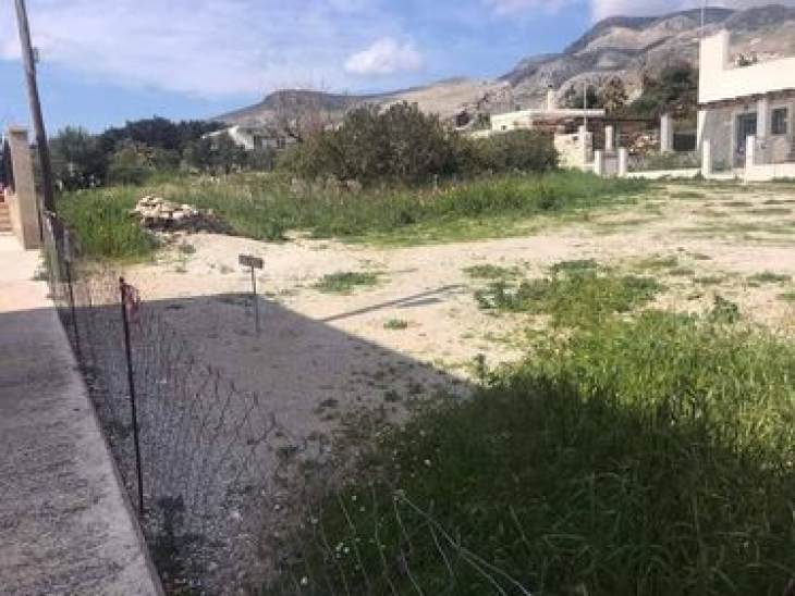 &Pi;&omega;&lambda;&epsilon;ί&tau;&alpha;&iota; &omicron;&iota;&kappa;ό&pi;&epsilon;&delta;&omicron; &mu;&epsilon; &omicron;&iota;&kappa;&omicron;&delta;&omicron;&mu;&iota;&kappa;ή ά&delta;&epsilon;&iota;&alpha; &sigma;&tau;&eta;&nu; &pi;&epsilon;&rho;&iota;&omicron;&chi;ή &Alpha;&nu;ά&lambda;&eta;&psi;&eta;