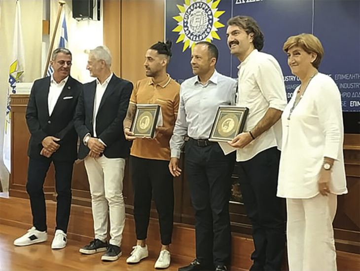 M&epsilon;&gamma;ά&lambda;&eta; &kappa;&alpha;&mu;&pi;ά&nu;&iota;&alpha; &gamma;&iota;&alpha; &tau;&eta; &sigma;&tau;ή&rho;&iota;&xi;&eta; &tau;&omega;&nu; &tau;&omicron;&pi;&iota;&kappa;ώ&nu; &epsilon;&pi;&iota;&chi;&epsilon;&iota;&rho;ή&sigma;&epsilon;&omega;&nu; &alpha;&pi;ό &tau;&omicron; E&pi;&iota;&mu;&epsilon;&lambda;&eta;&tau;ή&rho;&iota;&omicron; &Delta;&omega;&delta;&epsilon;&kappa;&alpha;&nu;ή&sigma;&omicron;&upsilon;!