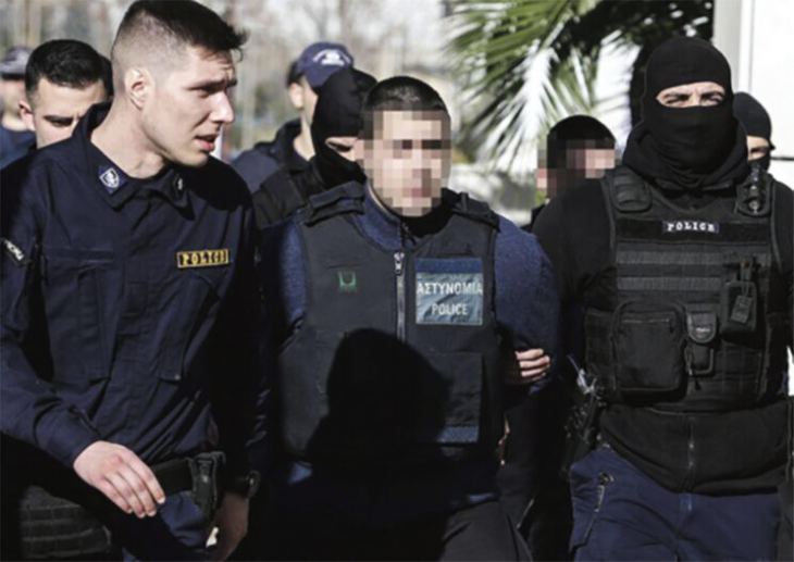 &Delta;&omicron;&lambda;&omicron;&phi;&omicron;&nu;ί&alpha; &Tau;&omicron;&pi;&alpha;&lambda;&omicron;ύ&delta;&eta;: &Nu;έ&alpha; &alpha;&nu;&alpha;&tau;&rho;&iota;&chi;&iota;&alpha;&sigma;&tau;&iota;&kappa;ή &kappa;&alpha;&tau;ά&theta;&epsilon;&sigma;&eta; &tau;&omicron;&upsilon; &delta;&epsilon;ύ&tau;&epsilon;&rho;&omicron;&upsilon; &kappa;&alpha;&tau;&eta;&gamma;&omicron;&rho;&omicron;ύ&mu;&epsilon;&nu;&omicron;&upsilon;
