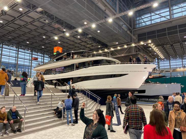 &Chi;&Iota;&Lambda;&Iota;&Alpha;&Delta;&Epsilon;&Sigma; &Epsilon;&Pi;&Iota;&Sigma;&Kappa;&Epsilon;&Pi;&Tau;&Epsilon;&Sigma; &Alpha;&Pi;&Omicron;&Lambda;&Alpha;&Upsilon;&Sigma;&Alpha;&Nu; &Tau;&Eta;&Nu; &Delta;&Omega;&Delta;&Epsilon;&Kappa;&Alpha;&Nu;&Eta;&Sigma;&Iota;&Alpha;&Kappa;&Eta; &Phi;&Iota;&Lambda;&Omicron;&Xi;&Epsilon;&Nu;&Iota;&Alpha;