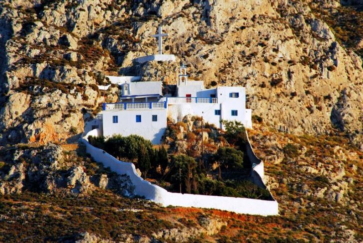 &Delta;&epsilon;ί&tau;&epsilon; &tau;&omicron;&nu; &Epsilon;&sigma;&pi;&epsilon;&rho;&iota;&nu;ό &tau;&omicron;&upsilon; &Tau;&iota;&mu;ί&omicron;&upsilon; &Sigma;&tau;&alpha;&upsilon;&rho;&omicron;ύ &sigma;&tau;&omicron; &Kappa;&alpha;&nu;&tau;&omicron;ύ&nu;&iota; &mu;έ&sigma;&alpha; &alpha;&pi;ό &tau;&eta;&nu; &kappa;ά&mu;&epsilon;&rho;&alpha; &tau;&omicron;&upsilon; Alithia Fm &tau;&omicron; 2014