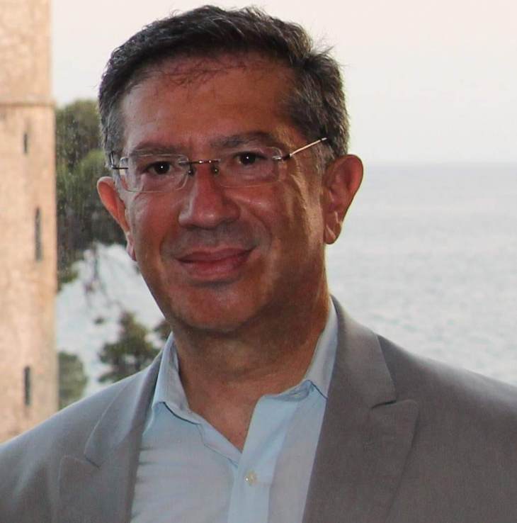 &Alpha;&iota;&sigma;&iota;ό&delta;&omicron;&xi;&omicron;&sigmaf; &omicron; &delta;&iota;&omicron;&iota;&kappa;&eta;&tau;ή&sigmaf; &tau;&omicron;&upsilon; &nu;&omicron;&sigma;&omicron;&kappa;&omicron;&mu;&epsilon;ί&omicron;&upsilon; &Kappa;&alpha;&lambda;ύ&mu;&nu;&omicron;&upsilon;