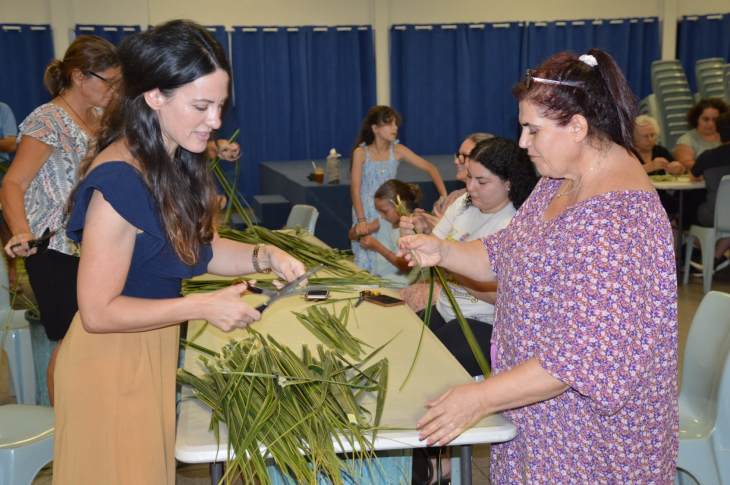 &Sigma;&tau;&omicron; &Nu;&tau;ά&rho;&gamma;&omicron;&upsilon;&iota;&nu; &mu;&alpha;&zeta;&epsilon;ύ&tau;&eta;&kappa;&alpha;&nu; &gamma;&iota;&alpha; &nu;&alpha; &phi;&tau;&iota;ά&xi;&omicron;&upsilon;&nu; &tau;&alpha; &Sigma;&tau;&alpha;&upsilon;&rho;&omicron;&upsilon;&delta;ά&kappa;&iota;&alpha; &tau;&eta;&sigmaf; &Kappa;&upsilon;&rho;&iota;&alpha;&kappa;ή&sigmaf; &tau;&omega;&nu; &Beta;&alpha;ί&omega;&nu;