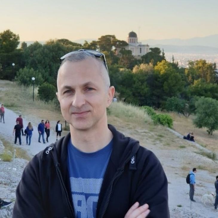 &Omicron; &Delta;&eta;&mu;ή&tau;&rho;&eta;&sigmaf; &Chi;&epsilon;&lambda;&iota;ώ&tau;&eta;&sigmaf; &epsilon;ί&nu;&alpha;&iota; &alpha;&kappa;ό&mu;&alpha; έ&nu;&alpha;&sigmaf; &Kappa;&alpha;&lambda;ύ&mu;&nu;&iota;&omicron;&sigmaf;  &pi;&alpha;&rho;ά&delta;&epsilon;&iota;&gamma;&mu;ά &pi;&rho;&omicron;&sigmaf; &mu;ί&mu;&eta;&sigma;&eta;