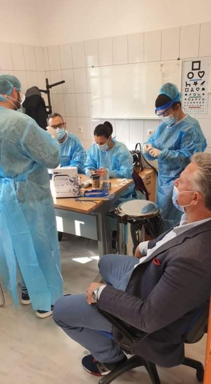 &Kappa;&alpha;&nu;έ&nu;&alpha; &kappa;&rho;&omicron;ύ&sigma;&mu;&alpha; &sigma;&tau;&omicron;&upsilon;&sigmaf; &Lambda;&epsilon;&iota;&psi;&omicron;ύ&sigmaf; &sigma;&epsilon; &sigma;ύ&nu;&omicron;&lambda;&omicron; 180 &tau;&epsilon;&sigma;&tau;