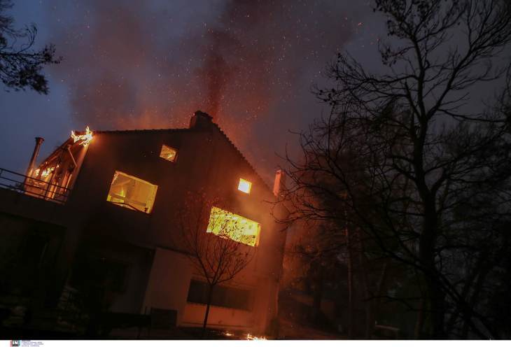 &Nu;ύ&chi;&tau;&alpha; &Alpha;&pi;&omicron;&kappa;ά&lambda;&upsilon;&psi;&eta;&sigmaf; &sigma;&epsilon; &pi;&omicron;&lambda;&lambda;έ&sigmaf; &pi;&epsilon;&rho;&iota;&omicron;&chi;έ&sigmaf; &tau;&eta;&sigmaf; &Epsilon;&lambda;&lambda;ά&delta;&alpha;&sigmaf; - &Alpha;&lambda;&lambda;ά&zeta;&epsilon;&iota; &omicron; &kappa;&alpha;&iota;&rho;ό&sigmaf;, &tau;&rho;&omicron;&mu;ά&zeta;&omicron;&upsilon;&nu; &omicron;&iota; &pi;&rho;&omicron;&beta;&lambda;έ&psi;&epsilon;&iota;&sigmaf;