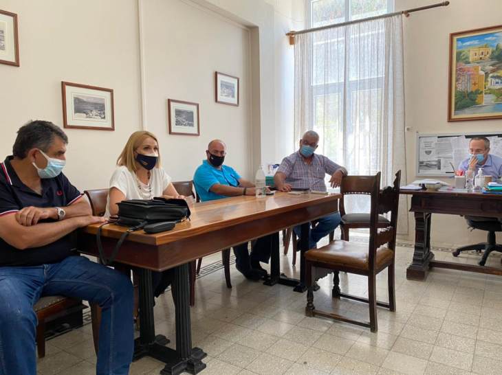 &Mu;ί&kappa;&alpha; &Iota;&alpha;&tau;&rho;ί&delta;&eta; &alpha;&pi;ό &Lambda;έ&rho;&omicron;: &laquo;&Sigma;&upsilon;&nu;&epsilon;&chi;ί&zeta;&omicron;&upsilon;&mu;&epsilon; &mu;&epsilon; &tau;&eta;&nu; ί&delta;&iota;&alpha; &omicron;&rho;&mu;ή &tau;&omicron;&nu; &alpha;&gamma;ώ&nu;&alpha; &pi;&omicron;&upsilon; &delta;ί&nu;&omicron;&upsilon;&mu;&epsilon; &gamma;&iota;&alpha; &tau;&eta;&nu; &alpha;&nu;ά&pi;&tau;&upsilon;&xi;&eta; &tau;&omega;&nu; &nu;&eta;&sigma;&iota;ώ&nu; &mu;&alpha;&sigmaf; &kappa;&alpha;&iota; &tau;&eta;&nu; &kappa;&alpha;&lambda;&upsilon;&tau;έ&rho;&epsilon;&upsilon;&sigma;&eta; &tau;&eta;&sigmaf; &zeta;&omega;ή&sigmaf; ό&lambda;&omega;&nu; &mu;&alpha;&sigmaf;&raquo;.