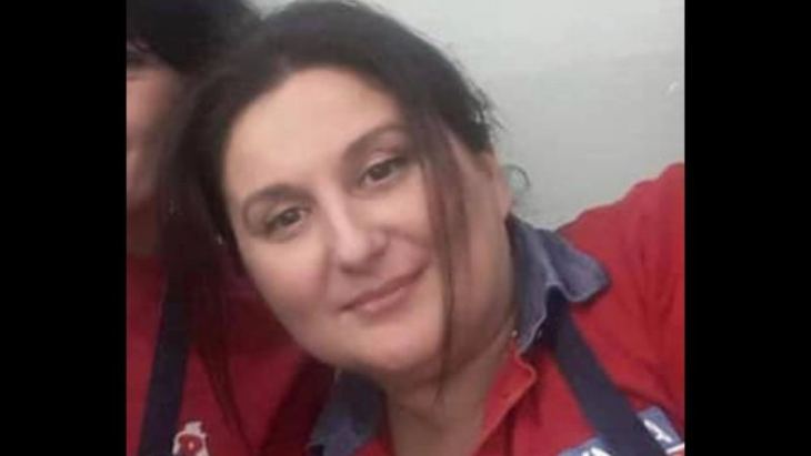 &Kappa;ά&lambda;&upsilon;&mu;&nu;&omicron;&sigmaf; : Έ&kappa;&kappa;&lambda;&eta;&sigma;&eta; &alpha;&pi;ό &tau;&eta;&nu; &kappa;&upsilon;&rho;ί&alpha; &Pi;ό&pi;&eta; &pi;&omicron;&upsilon; &epsilon;&kappa;&phi;&rho;ά&zeta;&epsilon;&iota; &kappa;&alpha;&iota; ό&lambda;&omicron;&upsilon;&sigmaf; &tau;&omicron;&upsilon;&sigmaf; &sigma;&upsilon;&nu;&alpha;&delta;έ&lambda;&phi;&omicron;&upsilon;&sigmaf; &tau;&eta;&sigmaf;