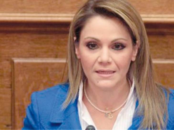 &Mu;ί&kappa;&alpha; &Iota;&alpha;&tau;&rho;ί&delta;&eta;: &laquo;&Epsilon;&nu;&iota;&sigma;&chi;ύ&omicron;&upsilon;&mu;&epsilon; &tau;&omicron; &delta;&iota;&kappa;&alpha;ί&omega;&mu;&alpha; &sigma;&tau;&eta; &mu;&eta;&tau;&rho;ό&tau;&eta;&tau;&alpha; &gamma;&iota;&alpha; &pi;&epsilon;&rho;&iota;&sigma;&sigma;ό&tau;&epsilon;&rho;&epsilon;&sigmaf; &gamma;&upsilon;&nu;&alpha;ί&kappa;&epsilon;&sigmaf;, &nu;έ&epsilon;&sigmaf; &kappa;&alpha;&iota; &sigma;ύ&gamma;&chi;&rho;&omicron;&nu;&epsilon;&sigmaf; &rho;&upsilon;&theta;&mu;ί&sigma;&epsilon;&iota;&sigmaf; &gamma;&iota;&alpha; &tau;&eta;&nu; &upsilon;&pi;&omicron;&beta;&omicron;&eta;&theta;&omicron;ύ&mu;&epsilon;&nu;&eta; &alpha;&nu;&alpha;&pi;&alpha;&rho;&alpha;&gamma;&omega;&gamma;ή&raquo;