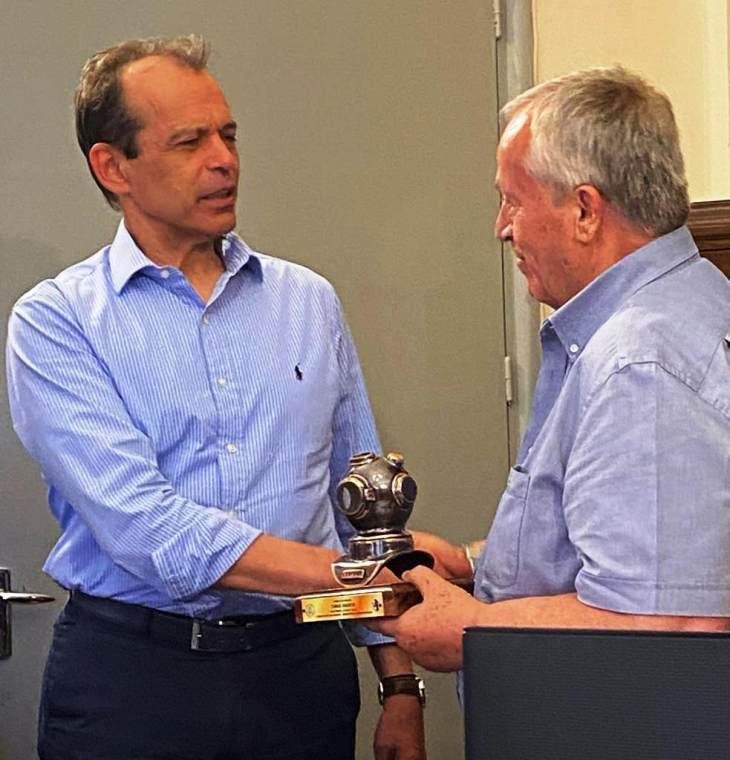 &Epsilon;&pi;ί&sigma;&kappa;&epsilon;&psi;&eta; &Gamma;. &Delta;&rho;&iota;&tau;&sigma;ά&kappa;&omicron;&upsilon;, &Delta;&iota;&omicron;&iota;&kappa;&eta;&tau;ή &Upsilon;&pi;&eta;&rho;&epsilon;&sigma;ί&alpha;&sigmaf; &Pi;&omicron;&lambda;&iota;&tau;&iota;&kappa;ή&sigmaf; &Alpha;&epsilon;&rho;&omicron;&pi;&omicron;&rho;ί&alpha;&sigmaf; (&Upsilon;&Pi;&Alpha;), &sigma;&tau;&omicron; &alpha;&epsilon;&rho;&omicron;&delta;&rho;ό&mu;&iota;&omicron; &Kappa;&alpha;&lambda;ύ&mu;&nu;&omicron;&upsilon; &laquo;&Sigma;&epsilon; &phi;ά&sigma;&eta; &upsilon;&lambda;&omicron;&pi;&omicron;ί&eta;&sigma;&eta;&sigmaf; &eta; &alpha;&nu;&alpha;&beta;ά&theta;&mu;&iota;&sigma;&eta; &upsilon;&pi;&omicron;&delta;&omicron;&mu;ώ&nu;&raquo;