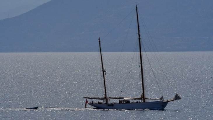 &Iota;&sigma;&tau;&iota;&omicron;&phi;ό&rho;&omicron; &mu;&epsilon; 6 &epsilon;&pi;&iota;&beta;ά&tau;&epsilon;&sigmaf; &pi;&rho;&omicron;&sigma;ά&rho;&alpha;&xi;&epsilon; &sigma;&tau;&eta;&nu; &Kappa;ά&lambda;&upsilon;&mu;&nu;&omicron;