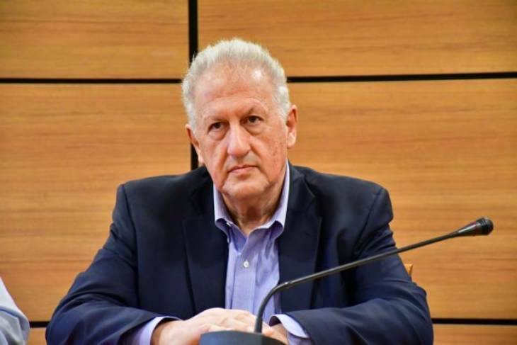 &Pi;&omicron;&lambda;&iota;&tau;&iota;&kappa;ή &omicron;&mu;&iota;&lambda;ί&alpha; &tau;&omicron;&upsilon; &Pi;&Alpha;&Sigma;&Omicron;&Kappa; &mu;&epsilon; &omicron;&mu;&iota;&lambda;&eta;&tau;ή &tau;&omicron;&nu; &Kappa;ώ&sigma;&tau;&alpha; &Sigma;&kappa;&alpha;&nu;&delta;&alpha;&lambda;ί&delta;&eta;