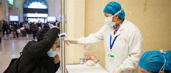 &Kappa;&omicron;&rho;&omicron;&nu;&alpha;ϊό&sigmaf;: &Mu;έ&rho;&alpha; &mu;&epsilon; &tau;&eta; &mu;έ&rho;&alpha; &alpha;&upsilon;&xi;ά&nu;&epsilon;&tau;&alpha;&iota; &eta; &pi;&iota;&theta;&alpha;&nu;ό&tau;&eta;&tau;&alpha; &gamma;&iota;&alpha; &kappa;&rho;&omicron;ύ&sigma;&mu;&alpha; &sigma;&tau;&eta;&nu; &Epsilon;&lambda;&lambda;ά&delta;&alpha;