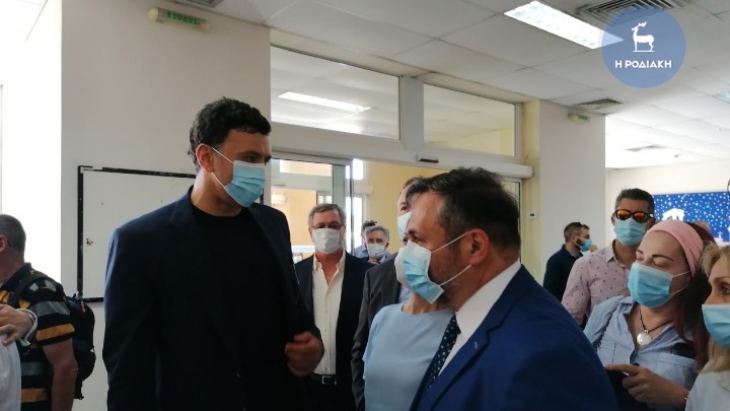 &Beta;. &Kappa;&iota;&kappa;ί&lambda;&iota;&alpha;&sigmaf;: &Theta;&alpha; &pi;&rho;&omicron;&sigma;&tau;&alpha;&tau;&epsilon;ύ&sigma;&omicron;&upsilon;&mu;&epsilon; &tau;&alpha; &nu;&eta;&sigma;&iota;ά &mu;&alpha;&sigmaf;