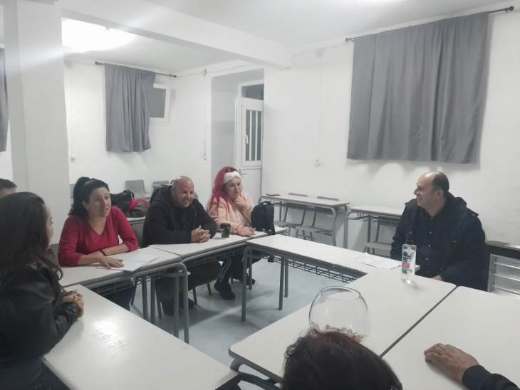 &Pi;&rho;ώ&tau;&eta; &sigma;&upsilon;&gamma;&kappa;έ&nu;&tau;&rho;&omega;&sigma;&eta; &tau;&omega;&nu; &mu;&epsilon;&lambda;ώ&nu; &tau;&omicron;&upsilon; &sigma;&upsilon;&lambda;&lambda;ό&gamma;&omicron;&upsilon; "&Alpha;&mu;&phi;&iota;&pi;&epsilon;&tau;&rho;ά&nu;" &sigma;&tau;&omicron;&nu; &Beta;&alpha;&theta;ύ