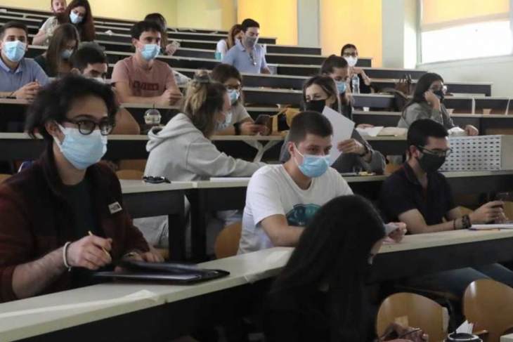 &Tau;&iota; &theta;&alpha; &gamma;ί&nu;&epsilon;&iota; &mu;&epsilon; ό&sigma;&omicron;&upsilon;&sigmaf; &phi;&omicron;&iota;&tau;&eta;&tau;έ&sigmaf; &chi;ά&sigma;&omicron;&upsilon;&nu; &tau;&eta;&nu; &epsilon;&xi;&epsilon;&tau;&alpha;&sigma;&tau;&iota;&kappa;ή &lambda;ό&gamma;&omega; &kappa;&omicron;&rho;&omega;&nu;&omicron;ϊ&omicron;ύ