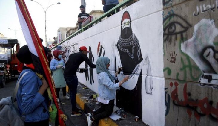 &Tau;&alpha;&rho;&alpha;&chi;έ&sigmaf; &sigma;&tau;&omicron; &Iota;&rho;ά&kappa;: &Mu;&alpha;&zeta;&iota;&kappa;έ&sigmaf; &alpha;&pi;&epsilon;&rho;&gamma;ί&epsilon;&sigmaf; &mu;&epsilon; &alpha;ί&tau;&eta;&mu;&alpha; &nu;&alpha; &pi;έ&sigma;&epsilon;&iota; &eta; &kappa;&upsilon;&beta;έ&rho;&nu;&eta;&sigma;&eta;