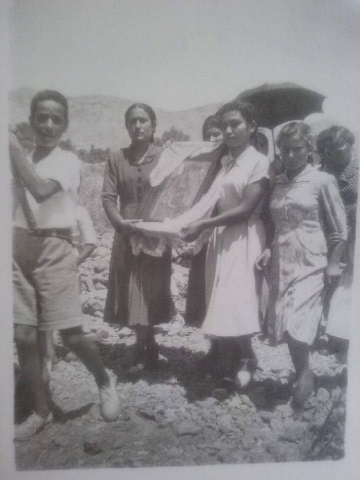 &Eta; &epsilon;&lambda;&iota;ά &sigma;&tau;&omicron;&nu; &Beta;&alpha;&theta;ύ &kappa;&alpha;&iota; &tau;&omicron; &sigma;&pi;ί&tau;&iota; &tau;&eta;&sigmaf; &Pi;&alpha;&nu;&alpha;&gamma;&iota;ά&sigmaf; ....&alpha;&pi;ό &tau;&alpha; &pi;&alpha;&lambda;&iota;ά &mu;έ&chi;&rho;&iota; &tau;&omicron; 2020 (&phi;&omega;&tau;&omicron;&gamma;&rho;&alpha;&phi;ί&epsilon;&sigmaf; &kappa;&alpha;&iota; &beta;ί&nu;&tau;&epsilon;&omicron;)