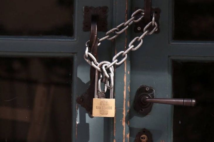Σε δύο ζώνες χωρίζεται πλέον η χώρα ‑ Από Τρίτη τα νέα μέτρα ανά ζώνη