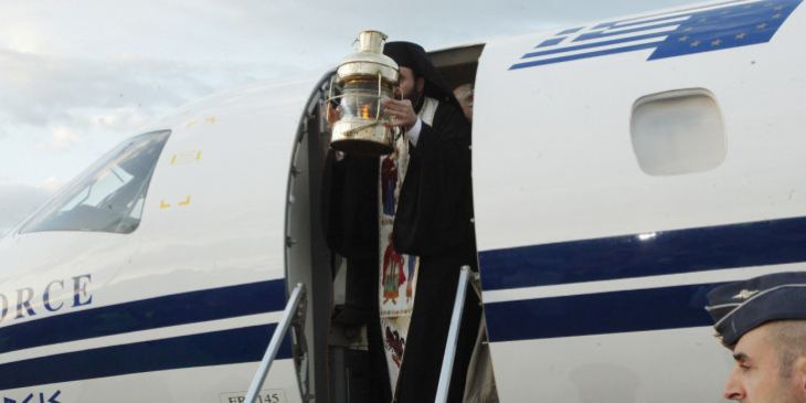 Ά&gamma;&iota;&omicron; &Phi;&omega;&sigmaf; &mu;ό&nu;&omicron; &sigma;&tau;&eta;&nu; &Alpha;&theta;ή&nu;&alpha; &phi;έ&tau;&omicron;&sigmaf; - &Pi;ώ&sigmaf; &theta;&alpha; έ&rho;&theta;&epsilon;&iota; &sigma;&tau;&eta;&nu; &Epsilon;&lambda;&lambda;ά&delta;&alpha;