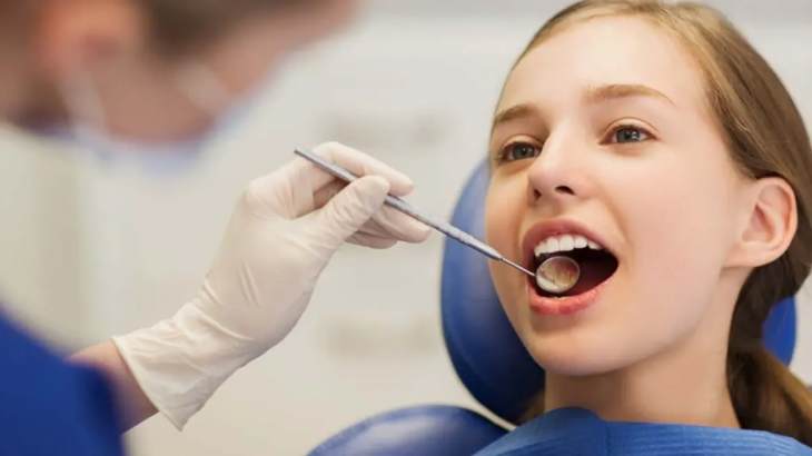 Dentist pass: &Xi;&epsilon;&kappa;&iota;&nu;ά &sigma;ή&mu;&epsilon;&rho;&alpha; &gamma;&iota;&alpha; ό&lambda;&alpha; &tau;&alpha; &pi;&alpha;&iota;&delta;&iota;ά &alpha;&pi;ό 6 &omega;&sigmaf; 12 &epsilon;&tau;ώ&nu;
