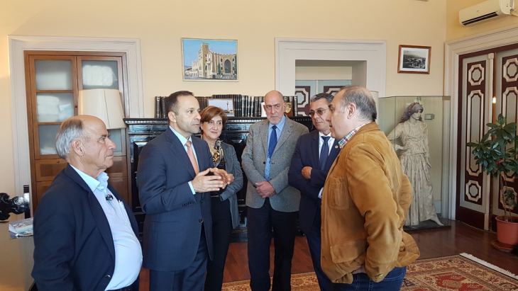 &Epsilon;&pi;ί&sigma;&kappa;&epsilon;&psi;&eta; &tau;&omicron;&upsilon; &pi;&rho;&omicron;έ&delta;&rho;&omicron;&upsilon; &tau;&omicron;&upsilon; &Epsilon;&Beta;&Epsilon;&Delta; &sigma;&tau;&eta;&nu; &Kappa;&omega; &gamma;&iota;&alpha; &tau;&alpha; &alpha;&nu;&omicron;&iota;&kappa;&tau;ά &zeta;&eta;&tau;ή&mu;&alpha;&tau;&alpha; &tau;&omicron;&upsilon; &nu;&eta;&sigma;&iota;&omicron;ύ