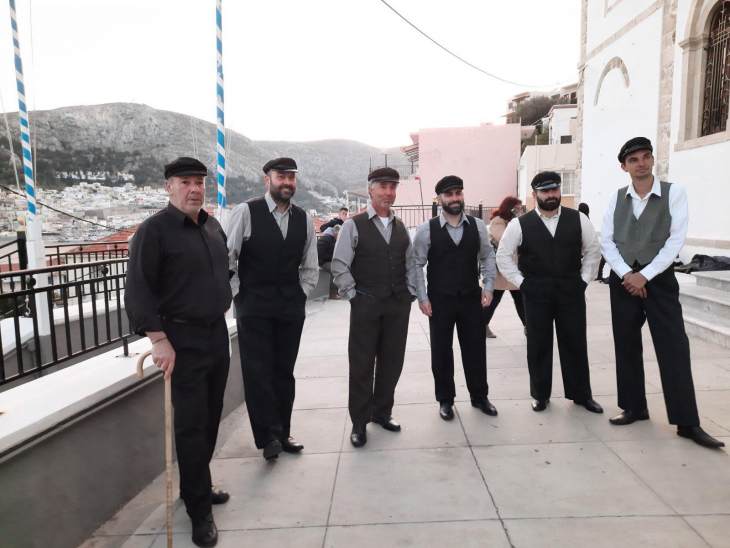 &Eta; &epsilon;&kappa;&pi;&omicron;&mu;&pi;ή " &Eta; &mu;&eta;&chi;&alpha;&nu;ή &tau;&omicron;&upsilon; &chi;&rho;ό&nu;&omicron;&upsilon;" ... &sigma;&tau;&eta;&nu; &alpha;&upsilon;&lambda;ή &tau;&omicron;&upsilon; &Alpha;&gamma;ί&omicron;&upsilon; &Sigma;&tau;&epsilon;&phi;ά&nu;&omicron;&upsilon; (videos)