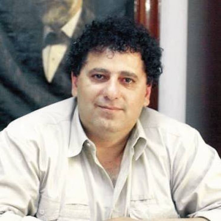 &Gamma;&iota;ώ&rho;&gamma;&omicron;&sigmaf; &Rho;&omicron;ύ&sigma;&sigma;&omicron;&sigmaf;: " &Pi;ά&rho;&tau;&epsilon; &tau;&eta;&nu; &epsilon;&upsilon;&theta;ύ&nu;&eta; &kappa;&alpha;&iota; &alpha;&pi;&alpha;&iota;&tau;&epsilon;ί&sigma;&tau;&epsilon; &alpha;&pi;&omicron;&mu;ό&nu;&omega;&sigma;&eta; &tau;&omega;&nu; &nu;&eta;&sigma;&iota;ώ&nu; &mu;&alpha;&sigmaf; ά&mu;&epsilon;&sigma;&alpha;! "