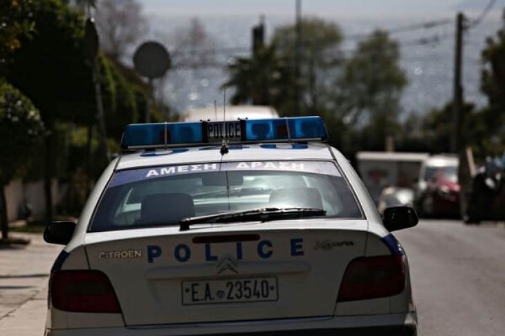 &Eta;&rho;ά&kappa;&lambda;&epsilon;&iota;&omicron;: &Mu;&eta;&tau;έ&rho;&alpha; ά&phi;&eta;&sigma;&epsilon; &mu;ό&nu;&alpha; &tau;&omicron;&upsilon;&sigmaf; &gamma;&iota;&alpha; &delta;ύ&omicron; &mu;έ&rho;&epsilon;&sigmaf; &tau;&alpha; &tau;&rho;ί&alpha; &alpha;&nu;ή&lambda;&iota;&kappa;&alpha; &pi;&alpha;&iota;&delta;&iota;ά &tau;&eta;&sigmaf;