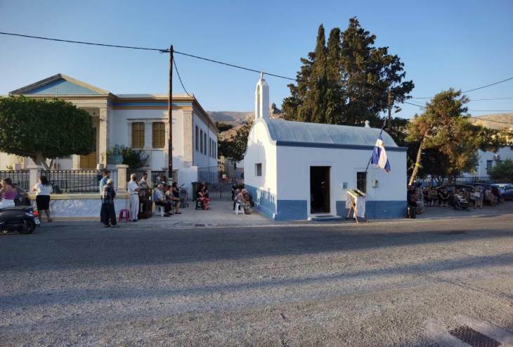 &Epsilon;&iota;&kappa;ό&nu;&epsilon;&sigmaf; &alpha;&pi;ό &tau;&omicron;&nu; &Epsilon;&sigma;&pi;&epsilon;&rho;&iota;&nu;ό &tau;&eta;&sigmaf; &Alpha;&gamma;ί&alpha;&sigmaf; &Mu;&alpha;&rho;ί&nu;&alpha;&sigmaf; &pi;&omicron;&upsilon; &beta;&rho;ί&sigma;&kappa;&epsilon;&tau;&alpha;&iota; &delta;ί&pi;&lambda;&alpha; &sigma;&tau;&omicron; &Nu;&iota;&kappa;&eta;&phi;ό&rho;&epsilon;&iota;&omicron; &Gamma;&upsilon;&mu;&nu;ά&sigma;&iota;&omicron;