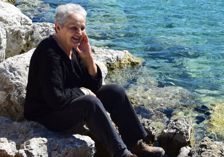 &Kappa;ί&nu;&alpha;&rho;&omicron;&sigmaf;: &Eta; &Kappa;&upsilon;&rho;ά &Rho;&eta;&nu;&iota;ώ έ&gamma;&iota;&nu;&epsilon; &tau;&rho;&alpha;&gamma;&omicron;ύ&delta;&iota;