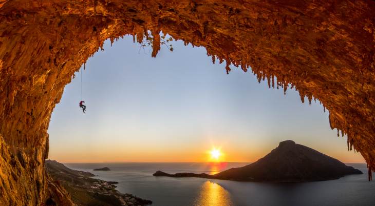 Grande Grotta: M&alpha;&gamma;&epsilon;&upsilon;&tau;&iota;&kappa;ά &eta;&lambda;&iota;&omicron;&beta;&alpha;&sigma;&iota;&lambda;έ&mu;&alpha;&tau;&alpha; &sigma;&tau;&omicron; &Alpha;&iota;&gamma;&alpha;ί&omicron;