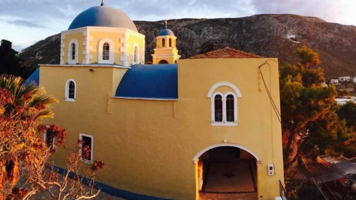 Σήμερα 23 Απριλίου 2020 γιορτάζει ο Άγιος Γεώργιος και σε κάθε γωνιά της Ελλάδας, τιμάται η μνήμη του. Χρόνια πολλά σε όλους τους Γιώργηδες και στις Γεωργίες