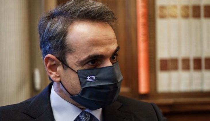 Τέλος στον &quot;προνομιακό&quot; εμβολιασμό κυβερνητικών στελεχών μετά την κατακραυγή
