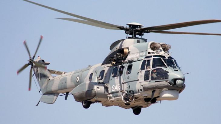 &Sigma;&epsilon; &pi;&epsilon;&rho;&iota;&pi;έ&tau;&epsilon;&iota;&epsilon;&sigmaf; &lambda;ό&gamma;&omega; &kappa;&alpha;&iota;&rho;&omicron;ύ έ&pi;&epsilon;&sigma;&epsilon; Super Puma &mu;&epsilon; &tau;&rho;&alpha;&upsilon;&mu;&alpha;&tau;ί&alpha; &tau;&rho;&omicron;&chi;&alpha;ί&omicron;&upsilon; &alpha;&pi;ό &tau;&eta;&nu; &Kappa;ά&lambda;&upsilon;&mu;&nu;&omicron;. &Pi;ά&lambda;&epsilon;&psi;&alpha;&nu; &kappa;&alpha;&iota; &tau;&alpha; &kappa;&alpha;&tau;ά&phi;&epsilon;&rho;&alpha;&nu;.
