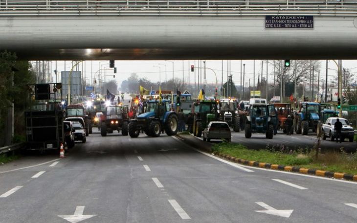 &Mu;&pi;&lambda;ό&kappa;&omicron; &kappa;&alpha;&iota; &alpha;&pi;ό &tau;&omicron;&upsilon;&sigmaf; &alpha;&gamma;&rho;ό&tau;&epsilon;&sigmaf; &sigma;&tau;&eta; &Kappa;&alpha;&rho;&delta;ί&tau;&sigma;&alpha;