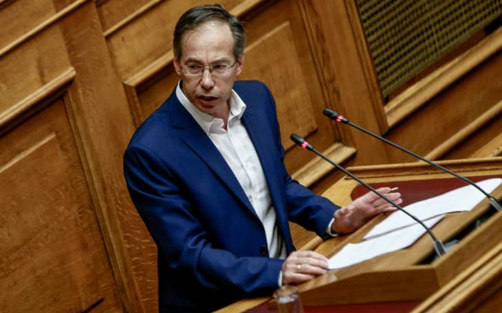 &Mu;&alpha;&upsilon;&rho;&omega;&tau;ά&sigmaf;: &Sigma;&kappa;&omicron;&tau;&epsilon;ί&nu;&iota;&alpha;&sigma;&epsilon; &eta; &mu;έ&rho;&alpha; &alpha;&pi;ό &tau;&eta;&nu; &tau;&rho;&alpha;&gamma;&iota;&kappa;ή &alpha;&pi;ώ&lambda;&epsilon;&iota;&alpha; &tau;&omicron;&upsilon; &Alpha;&delta;&alpha;&mu;ά&nu;&tau;&iota;&omicron;&upsilon; &Mu;&alpha;&nu;&tau;ή