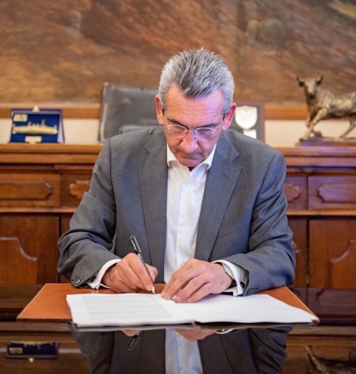 &Upsilon;&pi;&epsilon;&gamma;&rho;ά&phi;&eta; &eta; &sigma;ύ&mu;&beta;&alpha;&sigma;&eta; &tau;&eta;&sigmaf; &Pi;&epsilon;&rho;&iota;&phi;έ&rho;&epsilon;&iota;&alpha;&sigmaf; &Nu;&omicron;&tau;ί&omicron;&upsilon; &Alpha;&iota;&gamma;&alpha;ί&omicron;&upsilon; &mu;&epsilon; &tau;&omicron;&nu; &alpha;&nu;ά&delta;&omicron;&chi;&omicron; &gamma;&iota;&alpha; &tau;&eta;&nu; &alpha;&pi;&omicron;&kappa;&alpha;&tau;ά&sigma;&tau;&alpha;&sigma;&eta; &tau;&mu;ή&mu;&alpha;&tau;&omicron;&sigmaf; &omicron;&delta;&omicron;ύ &alpha;&pi;ό &Gamma;&alpha;ϊ&delta;&omicron;&upsilon;&rho;ό&rho;&alpha;&chi;&omicron;  &pi;&rho;&omicron;&sigmaf; &Mu;&upsilon;&rho;&tau;&iota;έ&sigmaf; &Kappa;&alpha;&lambda;ύ&mu;&nu;&omicron;&upsilon;