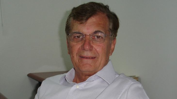 &Pi;&alpha;&rho;&alpha;&mu;έ&nu;&epsilon;&iota; &delta;&iota;&alpha;&sigma;&omega;&lambda;&eta;&nu;&omega;&mu;έ&nu;&omicron;&sigmaf; &sigma;&tau;&eta;&nu; &epsilon;&nu;&tau;&alpha;&tau;&iota;&kappa;ή &omicron; &Delta;&eta;&mu;ή&tau;&rho;&eta;&sigmaf; &Kappa;&rho;&epsilon;&mu;&alpha;&sigma;&tau;&iota;&nu;ό&sigmaf;