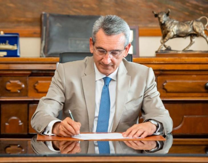 &Epsilon;&pi;&iota;&pi;&lambda;έ&omicron;&nu; 5,7 &epsilon;&kappa;&alpha;&tau;. &epsilon;&upsilon;&rho;ώ, &alpha;&pi;ό &tau;&eta;&nu; &Pi;&epsilon;&rho;&iota;&phi;έ&rho;&epsilon;&iota;&alpha; &gamma;&iota;&alpha; &tau;&eta;&nu; &pi;&rho;ό&sigma;&lambda;&eta;&psi;&eta; &pi;&rho;&omicron;&sigma;&omega;&pi;&iota;&kappa;&omicron;ύ &sigma;&tau;&iota;&sigmaf; &delta;&omicron;&mu;έ&sigmaf; &upsilon;&gamma;&epsilon;ί&alpha;&sigmaf; &tau;&omega;&nu; &nu;&eta;&sigma;&iota;ώ&nu;