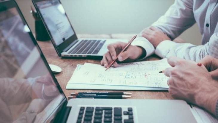 Αυξημένη αποζημίωση ειδικού σκοπού: Ανοίγει σήμερα το πρόγραμμα - Ποιες επιχειρήσεις θα λάβουν ενίσχυση