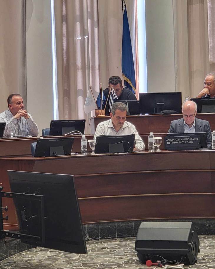 &Gamma;&iota;ά&nu;&nu;&eta;&sigmaf; &Pi;&alpha;&pi;&pi;ά&sigmaf;: &laquo;&Eta; &epsilon;&pi;ό&mu;&epsilon;&nu;&eta; &eta;&mu;έ&rho;&alpha; &gamma;&iota;&alpha; &tau;&eta; &Rho;ό&delta;&omicron;, &delta;&epsilon;&nu; &theta;&alpha; &theta;&upsilon;&mu;ί&zeta;&epsilon;&iota; &sigma;&epsilon; &tau;ί&pi;&omicron;&tau;&alpha;, &tau;&eta;&nu; &pi;ύ&rho;&iota;&nu;&eta; &epsilon;&mu;&pi;&epsilon;&iota;&rho;ί&alpha;. &Epsilon;&upsilon;&chi;&alpha;&rho;&iota;&sigma;&tau;ώ &alpha;&pi;ό &kappa;&alpha;&rho;&delta;&iota;ά&sigmaf; &tau;&omicron;&upsilon;&sigmaf; &epsilon;&theta;&epsilon;&lambda;&omicron;&nu;&tau;έ&sigmaf;&raquo;