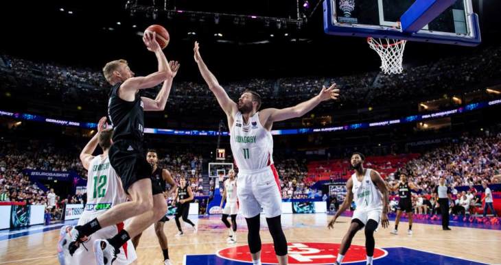 Eurobasket: Έ&phi;&tau;&alpha;&sigma;&epsilon; &eta; ώ&rho;&alpha; &tau;&omega;&nu; &nu;&omicron;&kappa; ά&omicron;&upsilon;&tau;