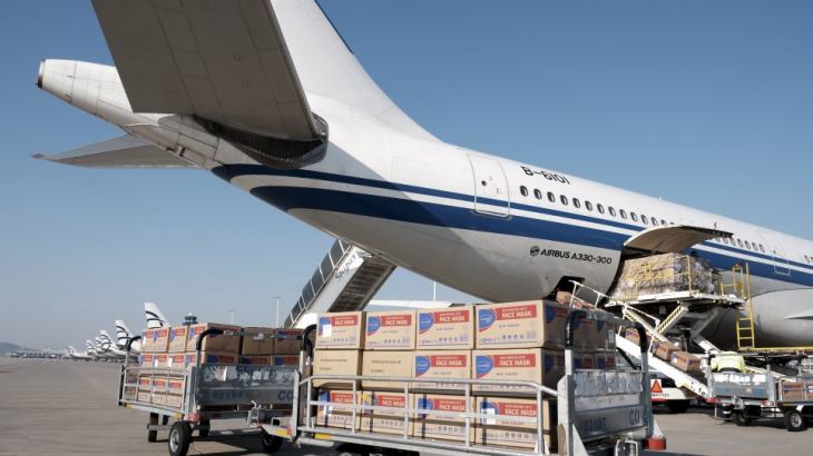 &Kappa;&omicron;&rho;&omega;&nu;&omicron;ϊό&sigmaf;: &laquo;&Alpha;&nu;ά&sigma;&alpha;&raquo; &sigma;&tau;&alpha; &nu;&omicron;&sigma;&omicron;&kappa;&omicron;&mu;&epsilon;ί&alpha; &mu;&epsilon; 18 &tau;ό&nu;&omicron;&upsilon;&sigmaf; &iota;&alpha;&tau;&rho;&iota;&kappa;ή &beta;&omicron;ή&theta;&epsilon;&iota;&alpha; &alpha;&pi;ό &Kappa;ί&nu;&alpha; -video